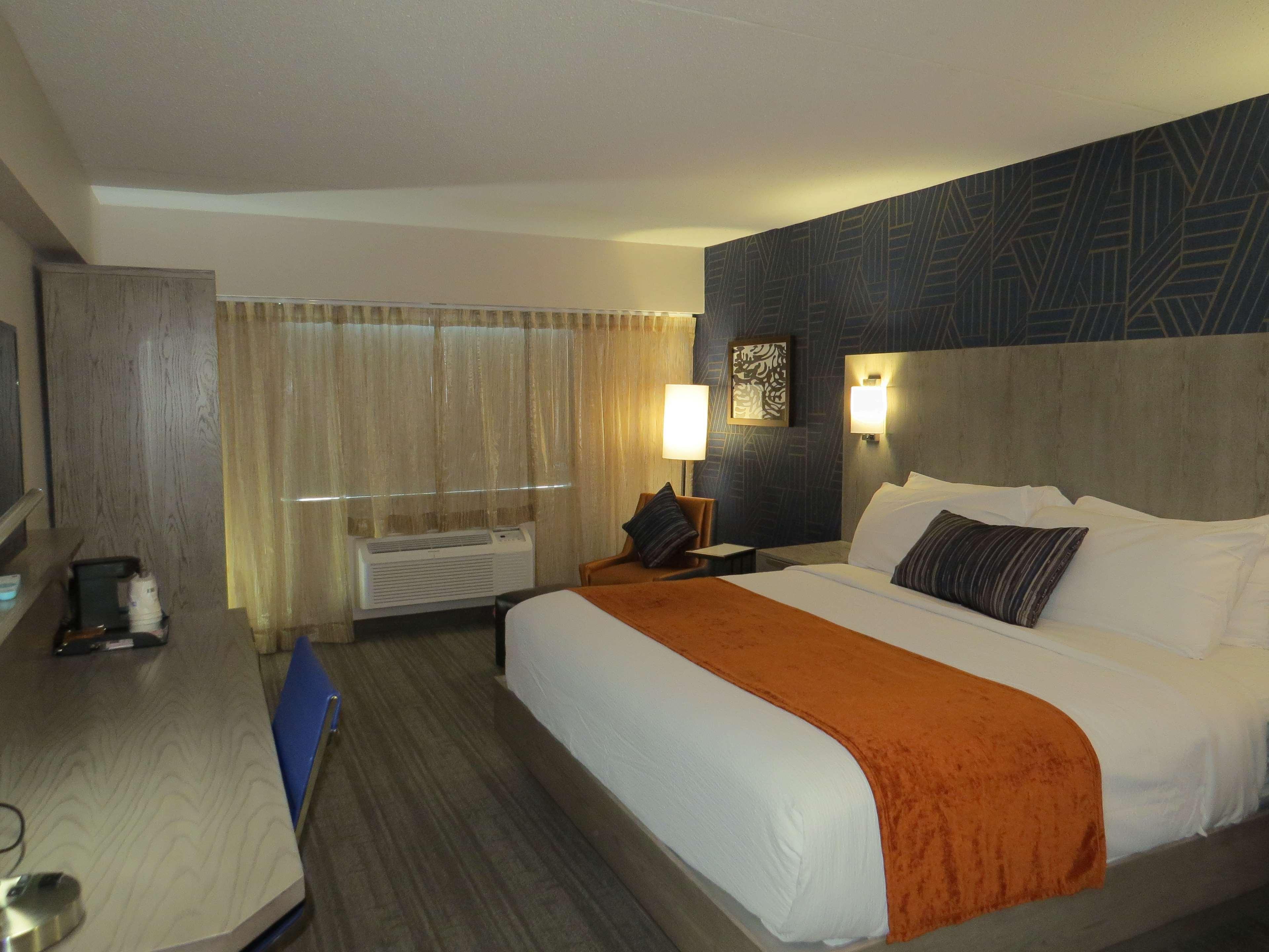 Best Western Plus Landmark Inn Laconia Exteriör bild
